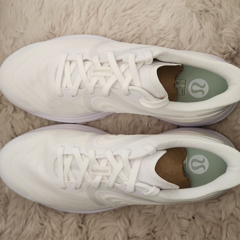 Lululemon NWT Blissfeel Run 2 Womens Size 12